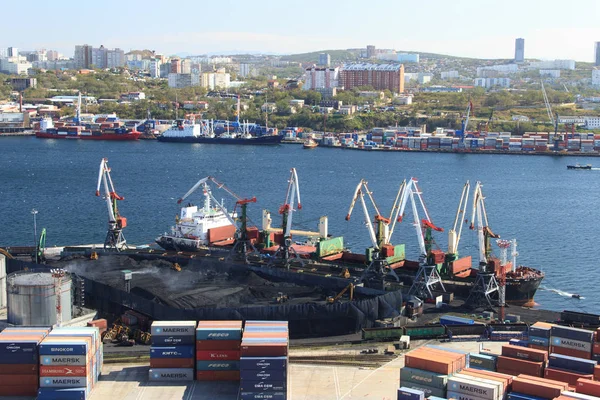 Vladivostok Rusia Octubre 2019 Transbordo Carbón Del Ferrocarril Barco Terminal — Foto de Stock