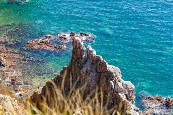Malerische Felsen Der Küste Der Insel Shkota Der Nähe Von — Stockfoto