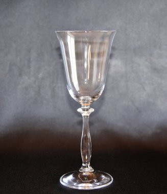 Noel havası. Şampanya cam, yanan bir mum ve Noel meleği ile aroma lamba.