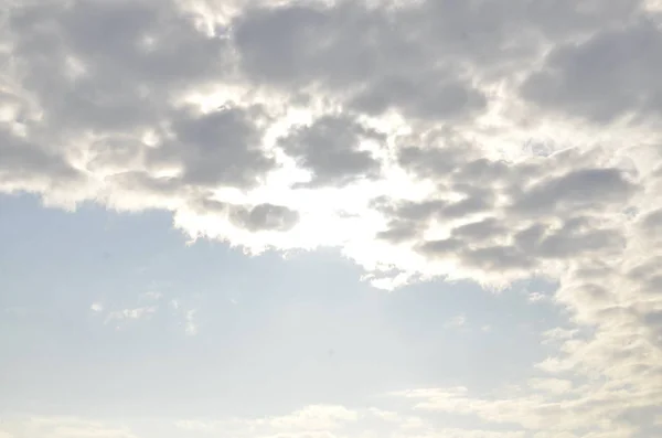 Képen Látható Egy Szürke Őszi Felhős Égbolt — Stock Fotó