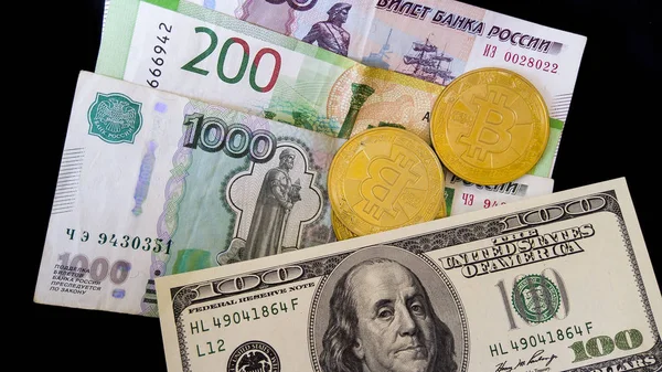 Золотые Виртуальные Деньги Сто Долларов Российских Рублях — стоковое фото