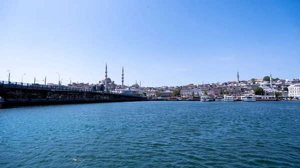 Istanbul Eminonu Galata Most Pohledu Lodi — Stock fotografie