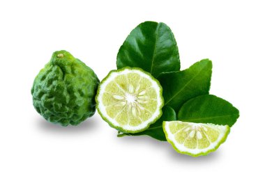 kırpma yolu ile beyaz arka plan üzerinde izole yaprak taze bergamot meyve