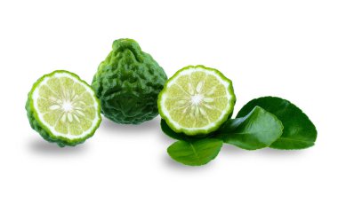 kırpma yolu ile beyaz arka plan üzerinde izole yaprak taze bergamot meyve
