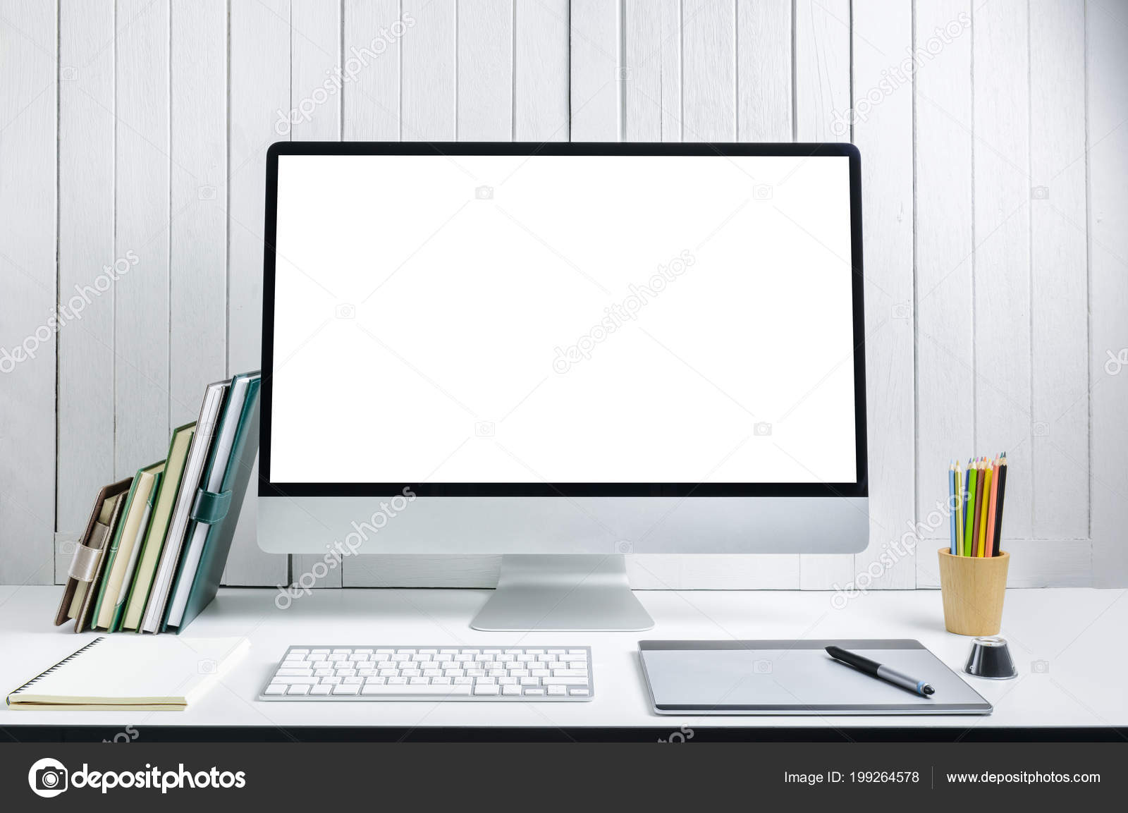 Fondo Del Lugar Trabajo Para Diseñadores Con Pantalla Blanca Blanco — Foto  de stock #199264578 © sirastockid08, image size:1600x1153