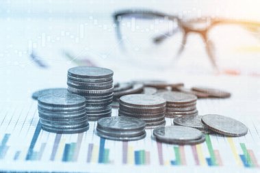 paralar Finans ve iş hesabı ve para Finans banka iş kavramı kaydetmek için yığını
