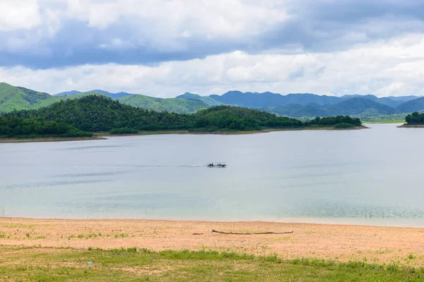 Пейзаж Гор Воды Экскурсией Лодке Плотине Каенг Крачан Национальный Парк — стоковое фото