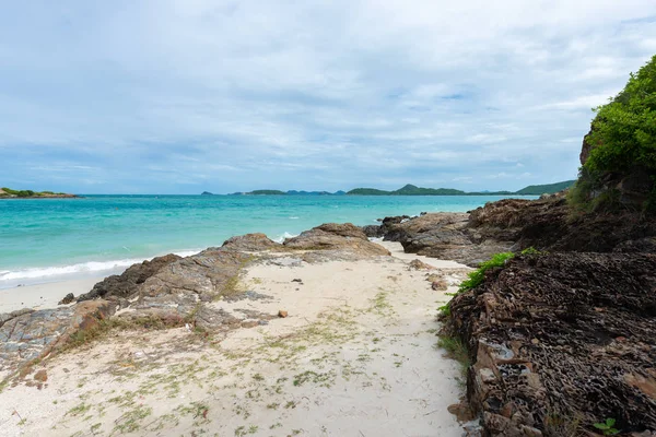 Côte Rocheuse Plage Sable Blanc Avec Mer Bleue Sur Koh — Photo