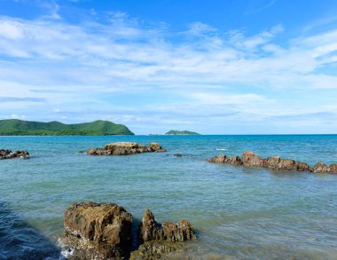 Mavi deniz Sattahip, Chonburi, Tayland, Thailand, kayalık sahil