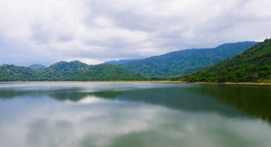 Huai Prue rezervuar Nakorn Nayok, Tayland