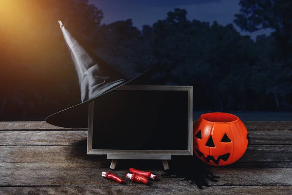 Halloween Háttér Kísérteties Sütőtök Boszorkány Kalap Fekete Pók Palatábla Padló — Stock Fotó