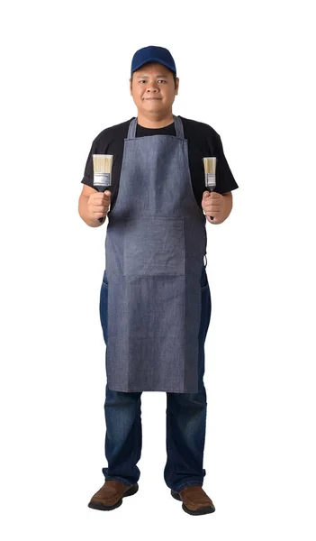 Volledige lichaam portret van een man van de werknemer of de militair in zwarte shirt — Stockfoto