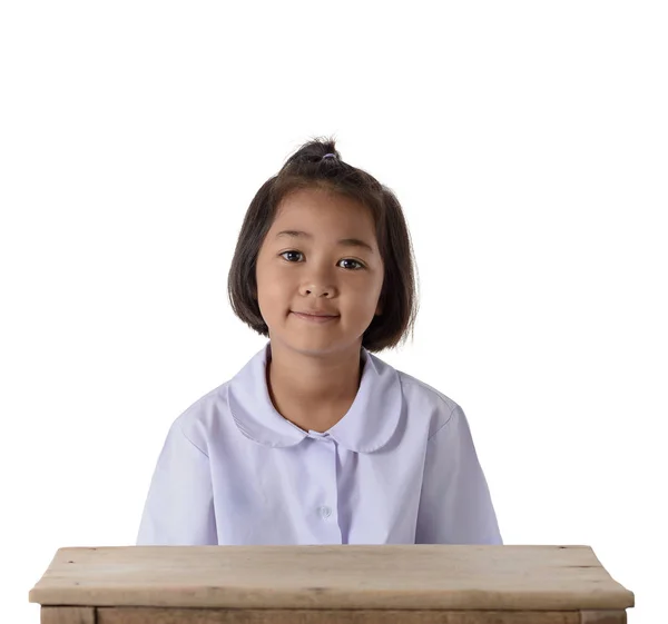 स्कूल वर्दी में एशियाई लड़की का चित्र सफेद पीठ पर अलग — स्टॉक फ़ोटो, इमेज