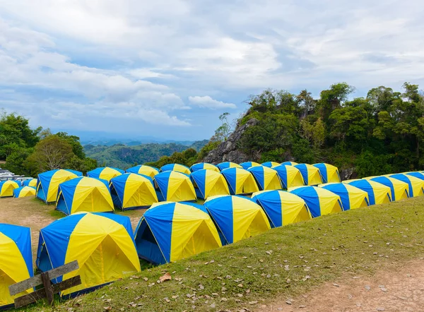 Doi Samer Dao çadır kamp yerinde. Sri Nan Milli Parkı, Nan 