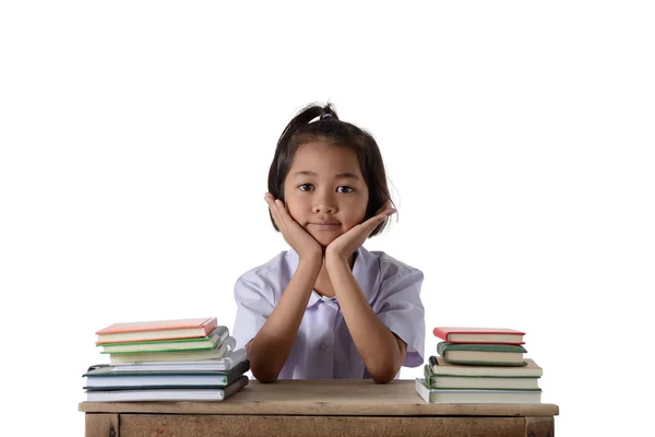 Retrato de sonriente poco estudiante asiático chica con muchos libros ed —  Fotos de Stock