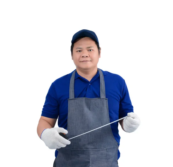 Asiático trabajador hombre en azul camisa con delantal y protector guantes — Foto de Stock