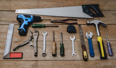 Eski enstrümanlar yapıcı veya tadilat inşa ve tamir h