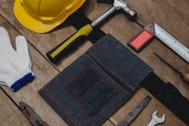 Eski enstrümanlar yapıcı veya tadilat inşa ve tamir h