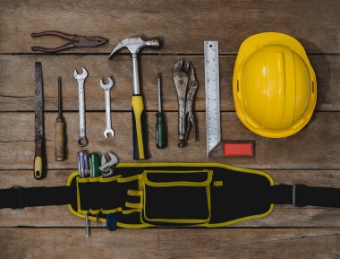 Eski enstrümanlar yapıcı veya tadilat inşa ve tamir h