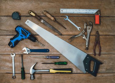 Eski enstrümanlar yapıcı veya tadilat inşa ve tamir h