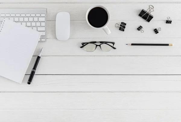 Piso Vista Superior Escritorio Oficina Madera Espacio Trabajo Con Cuaderno —  Fotos de Stock