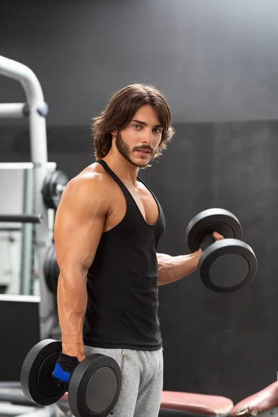 Muscular Fit Young Man Working Out Dumbbells Lifting Weights Gym — Stock Photo, Image