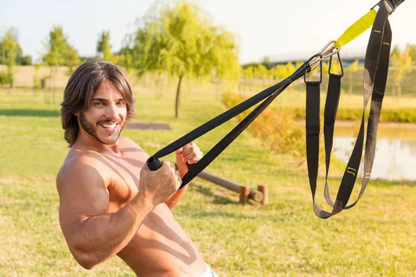 Portrait Handsome Bearded Young Man Smiling While Exercising Outdoors Upper — Stock Photo, Image