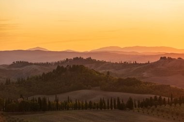 Gün batımında Toskana kırsal panoraması, Ital