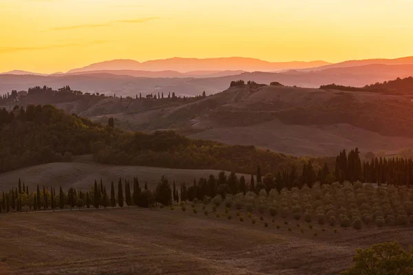 Toskánsko krajinní Panorama při západu slunce, Ital — Stock fotografie