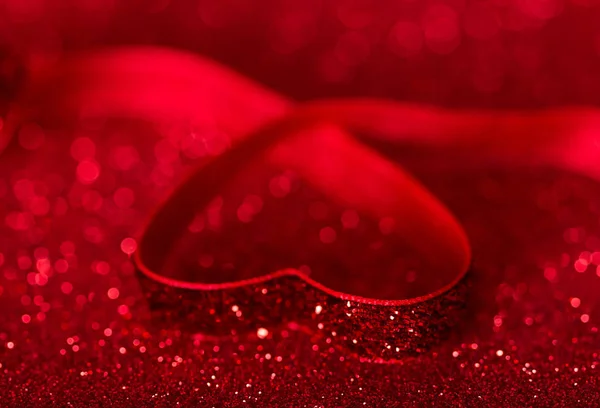 Heart Lined Bright Red Ribbon Shiny Background Valentine Day — Stock Photo, Image