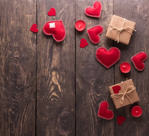 Composizione San Valentino Cuore Rosso Brillante Fatto Mano Regali Carta — Foto Stock