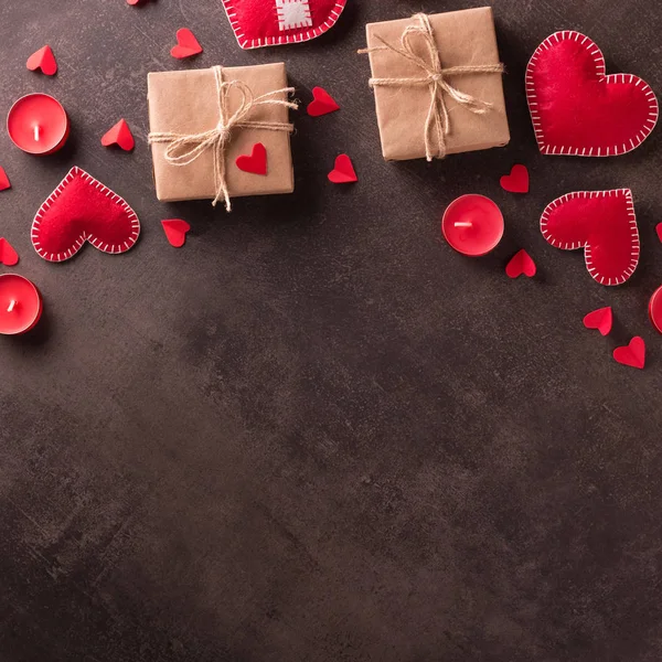 Happy Valentine Day Handgemaakte Sieraden Rode Harten Giften Kraft Papier — Stockfoto