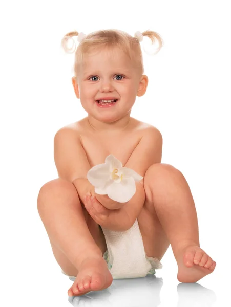 Feliz Bebé Niña Pañal Desechable Infantil Aislado Sobre Fondo Blanco — Foto de Stock