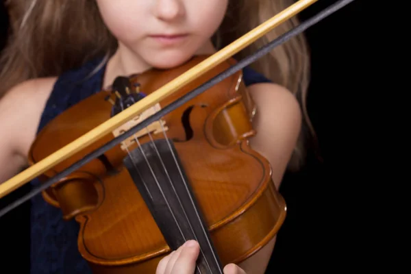 Скрипка Девушки Играющей Скрипке Черном Фоне — стоковое фото