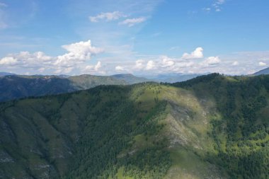 Altay Cumhuriyeti dağları, Kemal ilçesi, yaz ayı Ağustos, akşam