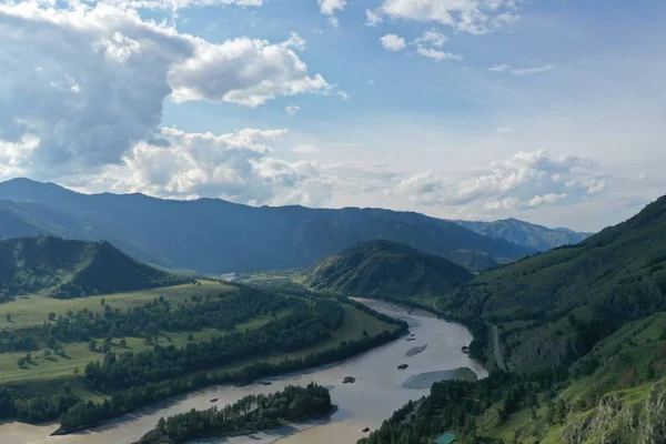 Ribera Del Río Katun Distrito Chemal República Altai Mes Verano — Foto de Stock