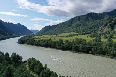 Katun nehri, Altay dağı, yaz ayı Ağustos