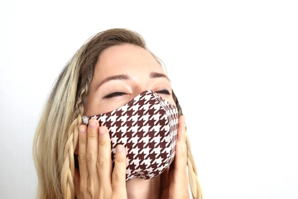 Young Woman Wearing Cotton Cloth Face Mask Protect Coronavirus Stylish — Stock Photo, Image
