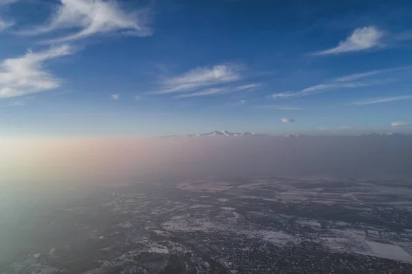 Karlı Tepelerin Güzel Drone Atış — Stok fotoğraf