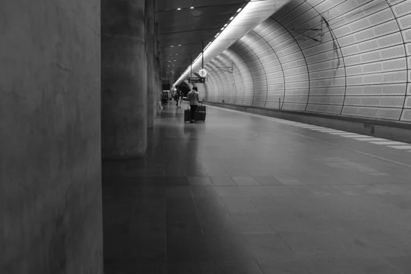 Stazione ferroviaria di colore bianco — Foto Stock