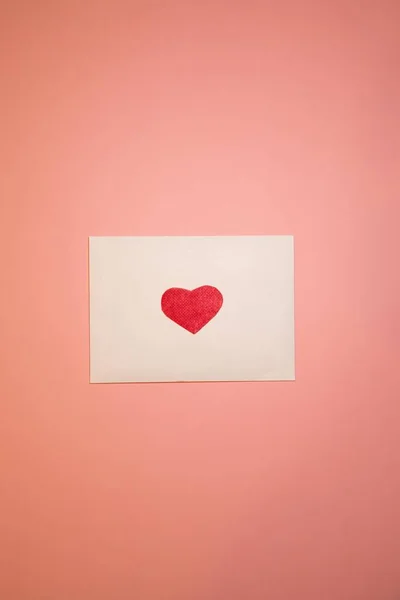 Busta con un cuore — Foto Stock