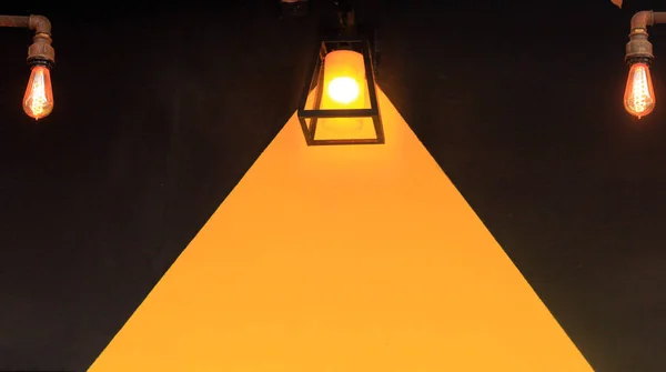 Современный фонарь-кафе — стоковое фото