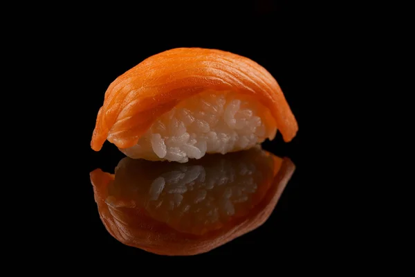Izolowane Sushi zbliżenie — Zdjęcie stockowe
