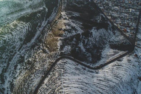 Прекрасный Беспилотный Снимок Снежных Холмов — стоковое фото