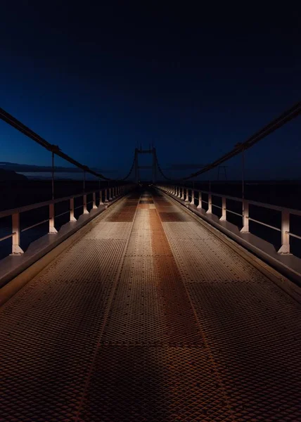 Beautiful shot of a steel bridge at night — Stock Photo, Image