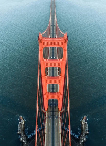 Golden Gate bridge symmetry, Mill Valley, United States