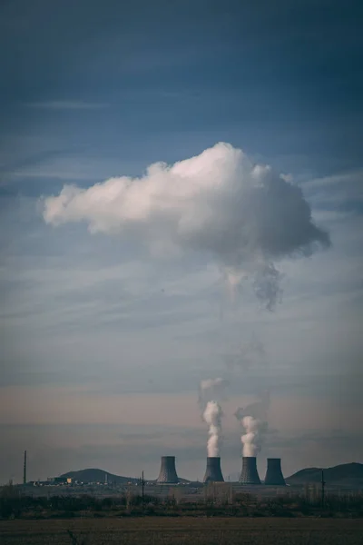 Fabriken rök — Stockfoto