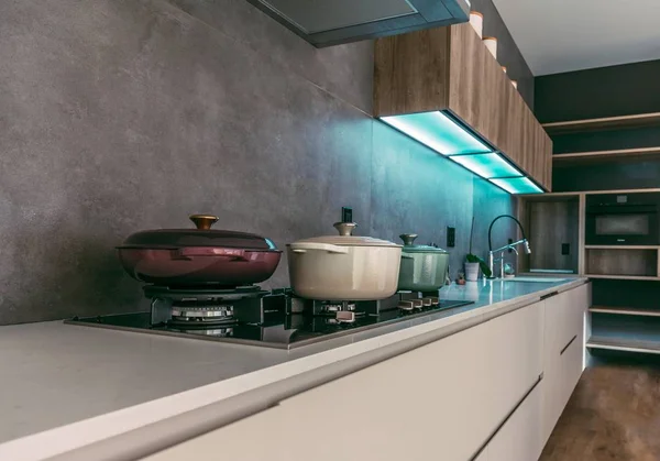 Design de interiores de uma cozinha moderna — Fotografia de Stock