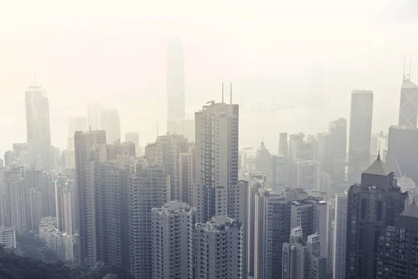 Vista aérea de edificios de gran altura del pico Victoria en Hong Kong —  Fotos de Stock