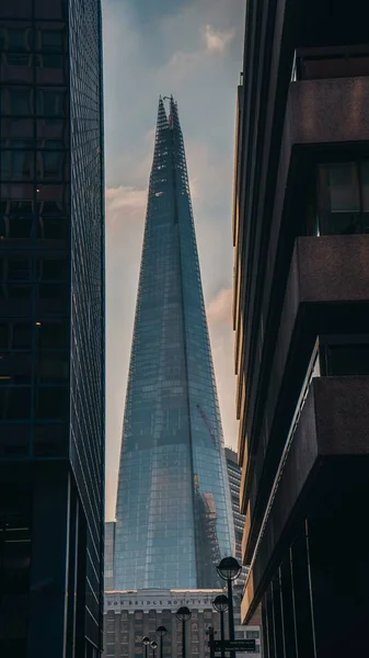 Vertical Low Angle Shot Shard Skyscraper Buildings London England — Stock Photo, Image